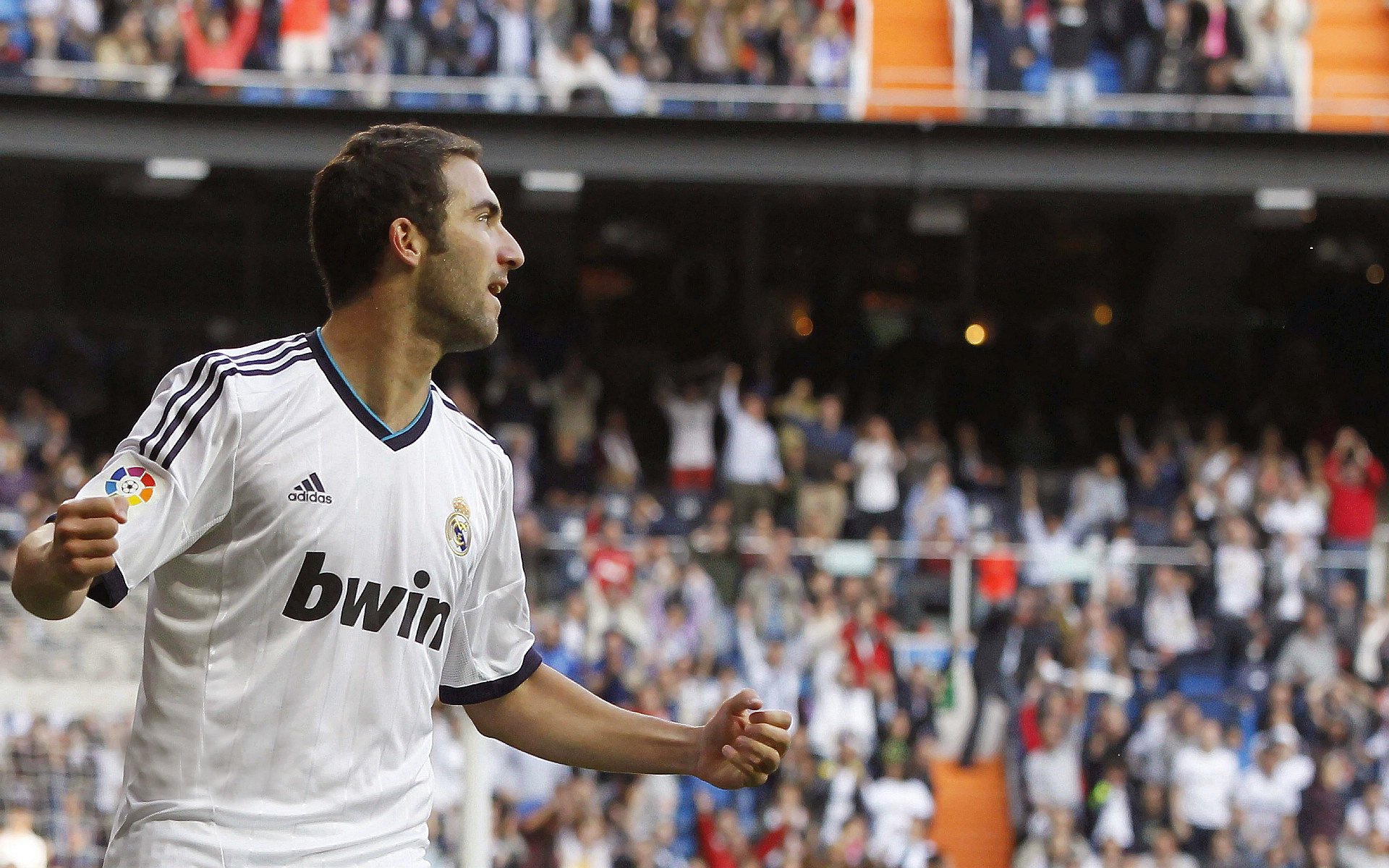 开云体育官网-毕尔巴鄂竞技主场0-3不敌皇家马德里，遭遇失利，毕尔巴鄂竞技fm